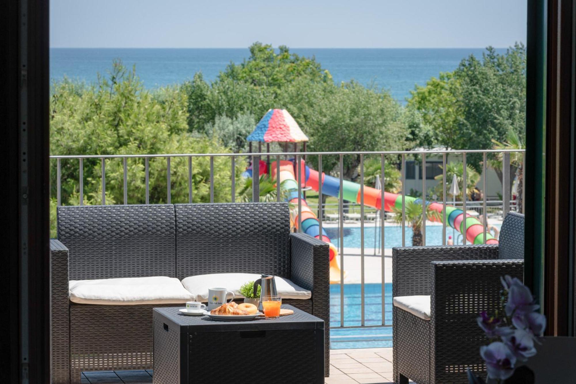 Club Del Sole Stork Family Collection Hotel Giulianova Kültér fotó